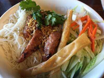 Quan Nem Nihn Hoa, Elk Grove