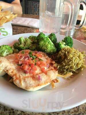 Chili's Grill & Bar, Charleston