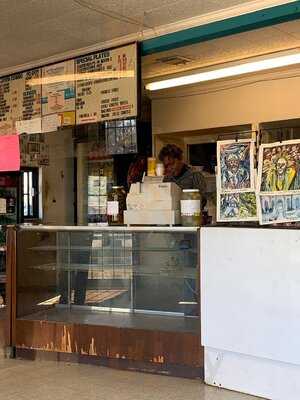Lynn's Seafood