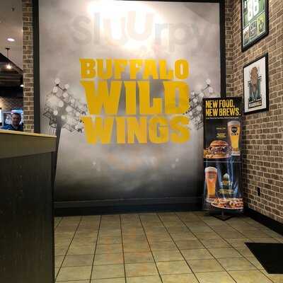 Buffalo Wild Wings, Charleston