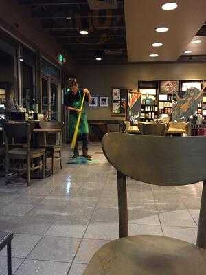 Starbucks, Arvada