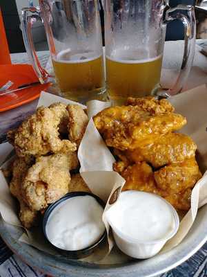 Hooters