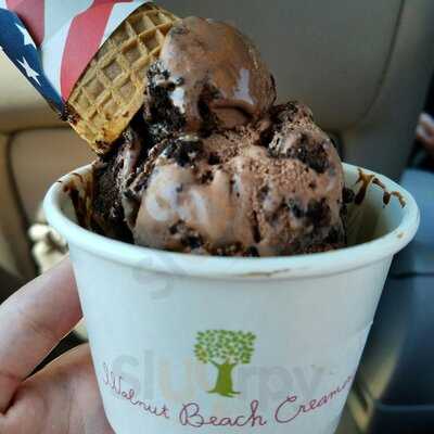 Walnut Beach Creamery, Milford