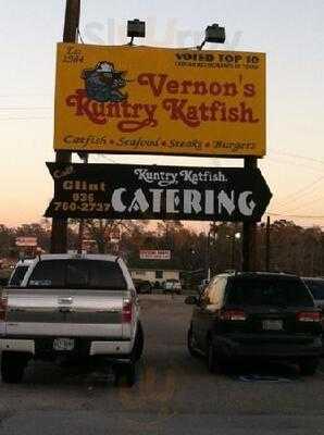 Vernon's Kuntry Katfish, Conroe