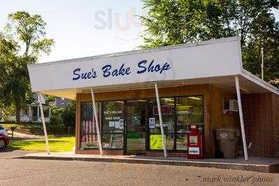 Sue's Deluxe Bake Shop, Eau Claire