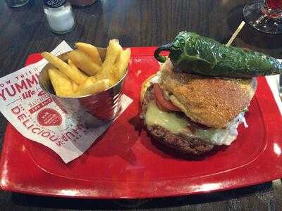 Red Robin Gourmet Burgers