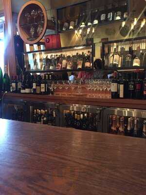 CRU Food & Wine Bar, The Woodlands