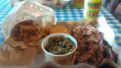 Dickey's Barbecue Pit