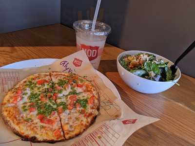 Mod Pizza