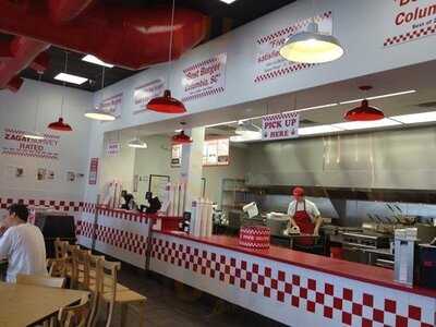 Five Guys, Conroe