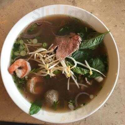 Pho An Sushi Bar