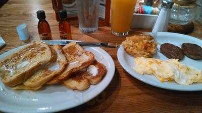 Cracker Barrel Old Country Store