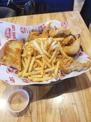 Raising Cane's Chicken Fingers, West Des Moines