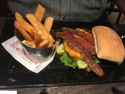 Red Robin Gourmet Burgers