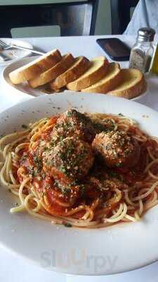 Tenuta's Italian Restaurant, Kenosha