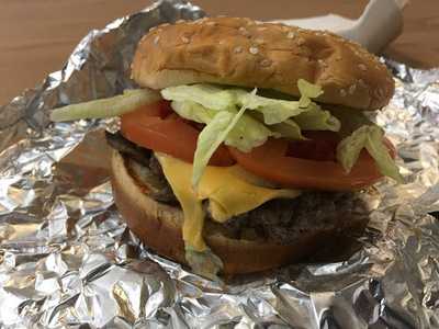 Five Guys, Eau Claire