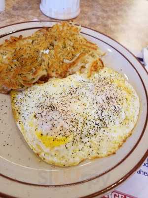 George Webb Restaurant, Racine