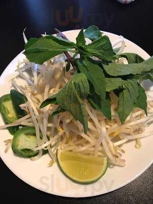 Pho Than Brothers, Kirkland