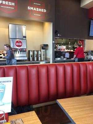 Smashburger, Saratoga Springs