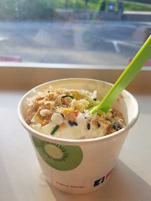 Kiwi Yogurt, State College