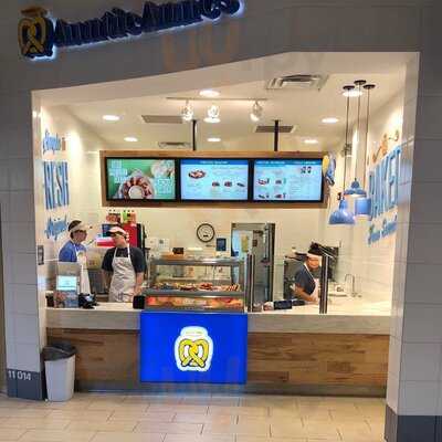 Auntie Anne's, West Des Moines