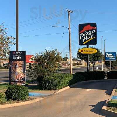 Pizza Hut, Wichita Falls