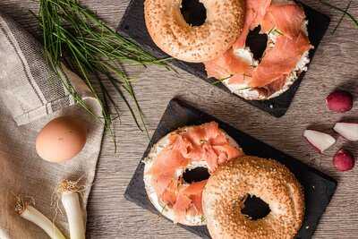 Alameda Bagels & Donuts, Alameda