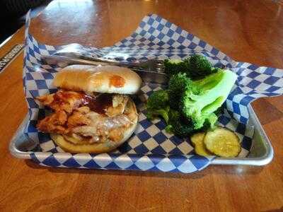 Famous Dave's Bar-B-Que, Redlands