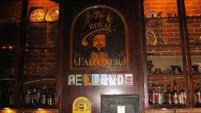 Royal Falconer British Pub