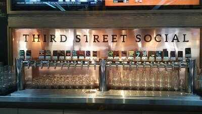 Third Street Social, Lee's Summit