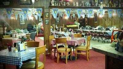 Mutti's German Restaurant, Lawton