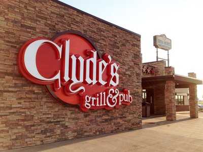 Clyde's Grill & Pub