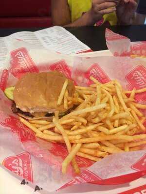 Freddy's Frozen Custard & Steakburgers