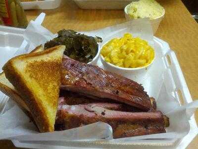 Thompson Brothers Barbeque, Smyrna