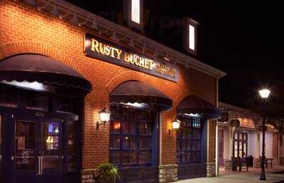 Rusty Bucket Restaurant And Tavern