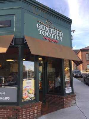 Gunther Tooties Bagel