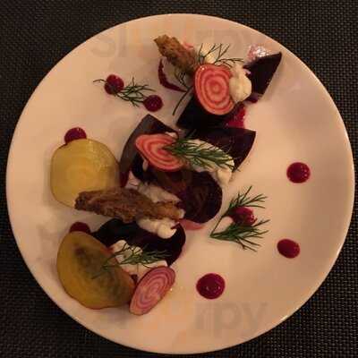 Salt Raw Bar + Fine Cusine