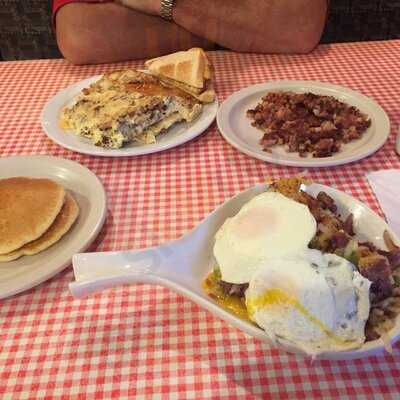 Eggsellent Cafe, Jonesboro