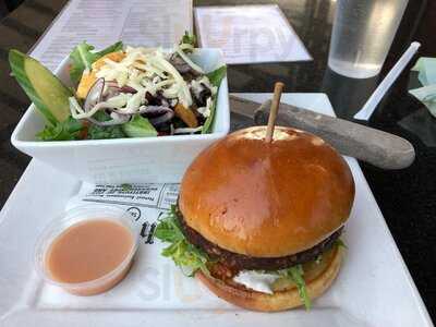 Wicked Cow Burgers and Brews, Upland