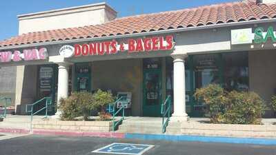 Hole-N-One Donuts & Bagels, Murrieta