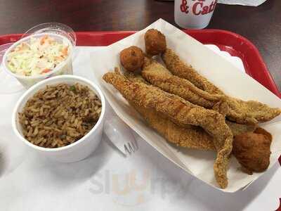 Mel's Cajun Fried Chicken And Catfish