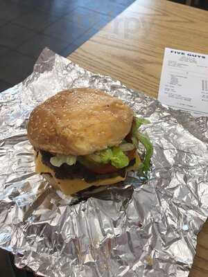 Five Guys, Fairfield