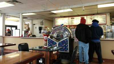 Ford's Drive In, Saint Joseph