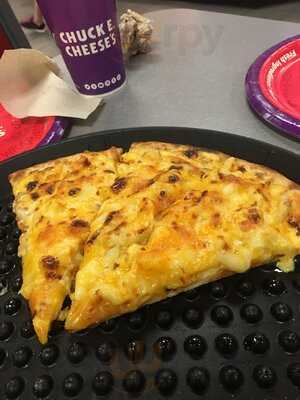 Chuck E. Cheese, Rogers