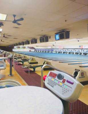 Clancy's Village Bowl, Muncie