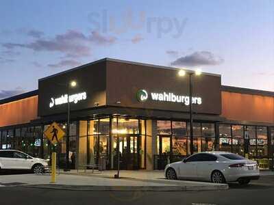 Wahlburgers