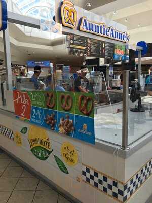 Auntie Anne's, Salisbury