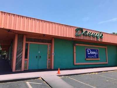 Danny's Food & Spirits