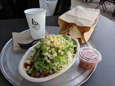 Chipotle Mexican Grill, Fontana