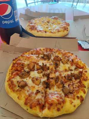 Domino's Pizza, Salem